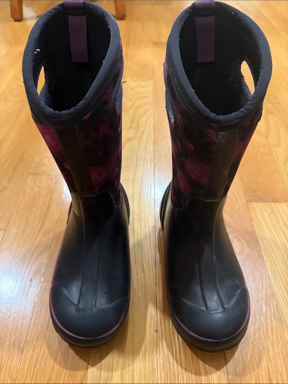 Bogs girls snow boots size 2.